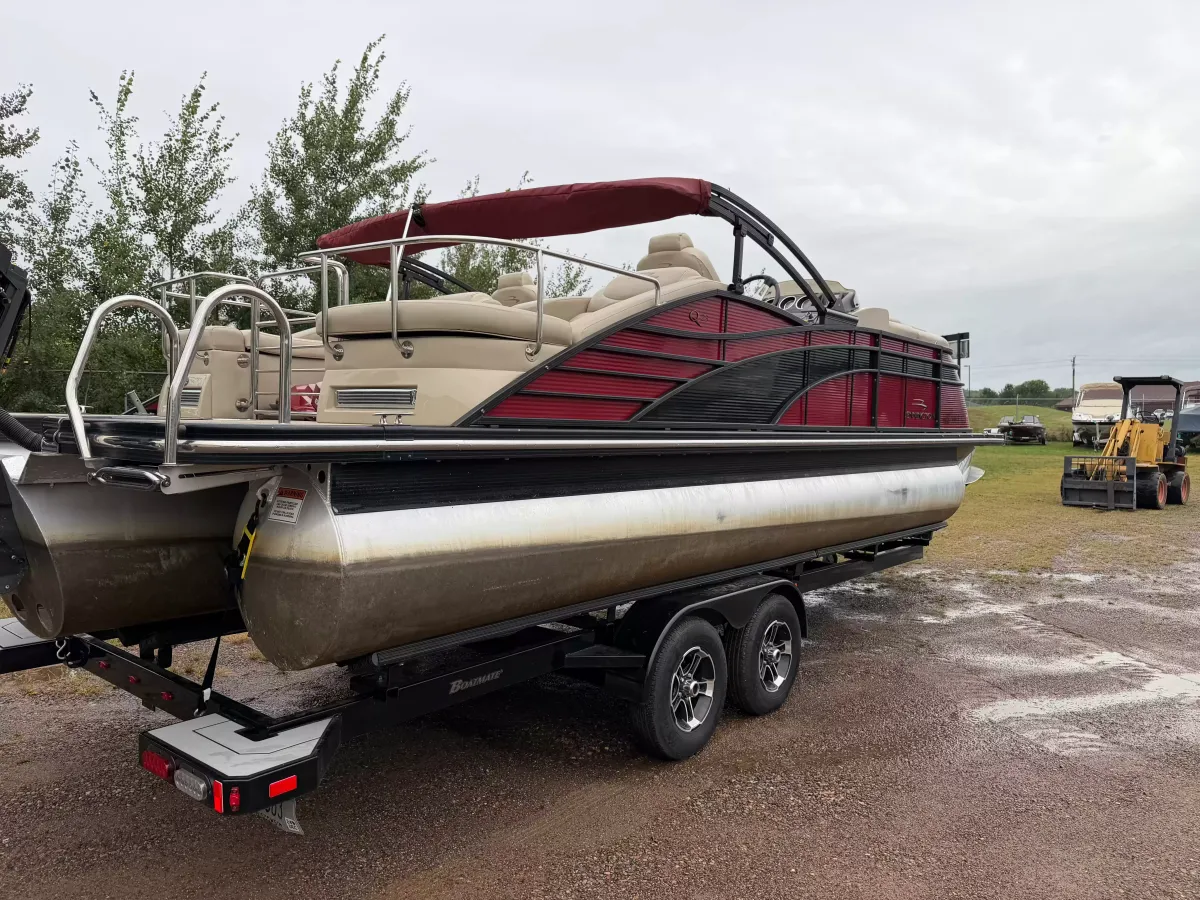 boat-carouselImage-image