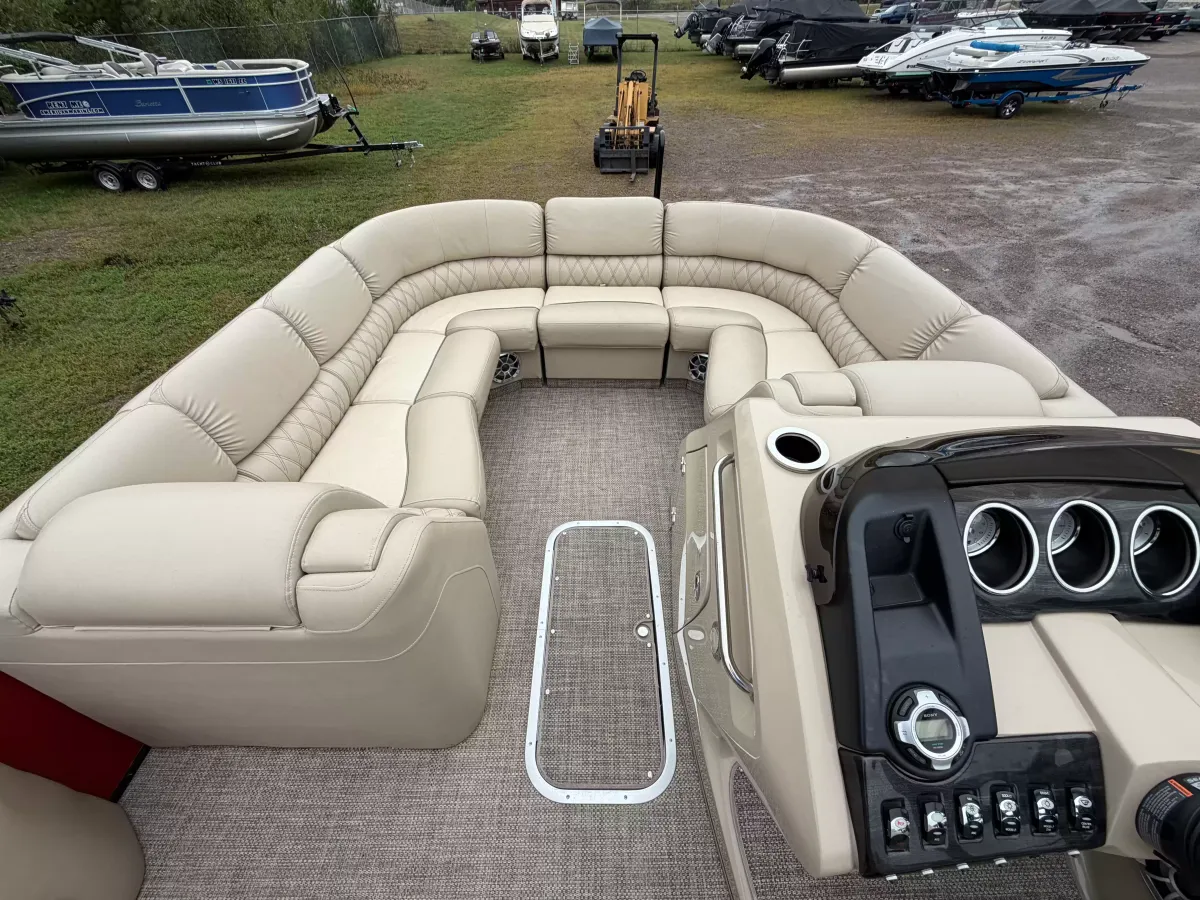boat-carouselImage-image