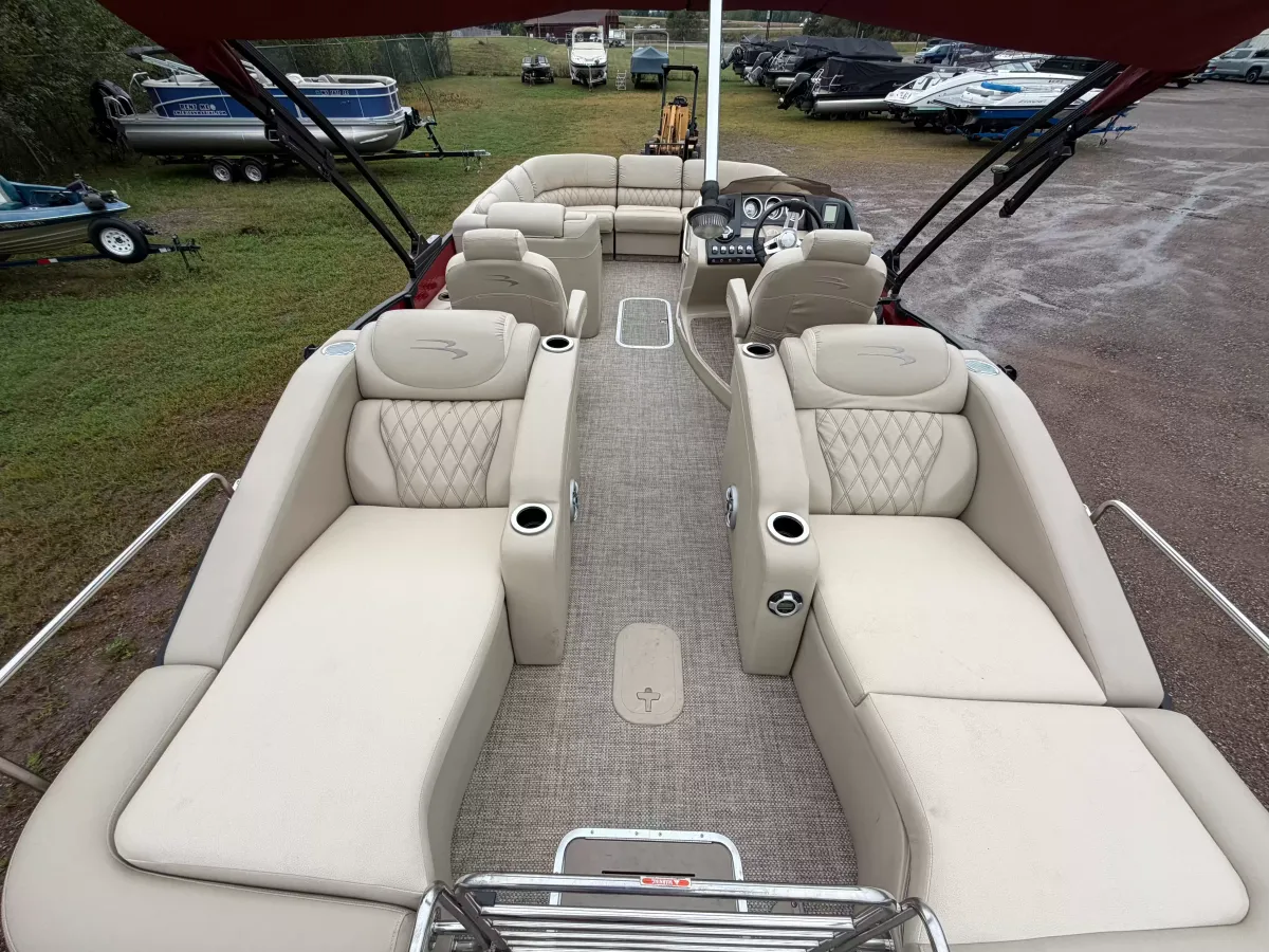 boat-carouselImage-image