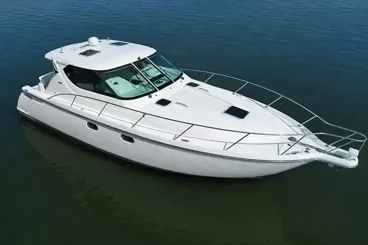 2006 Tiara Yachts 43 SOVRAN