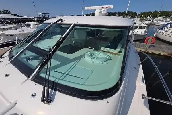 2006 Tiara Yachts 43 SOVRAN detail image 6