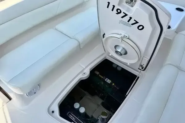 2006 Tiara Yachts 43 SOVRAN detail image 17