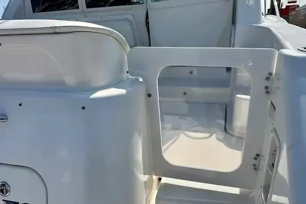 2006 Tiara Yachts 43 SOVRAN detail image 18