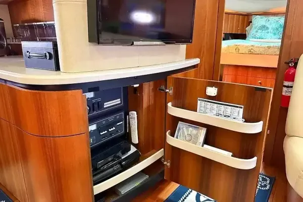 2006 Tiara Yachts 43 SOVRAN detail image 72
