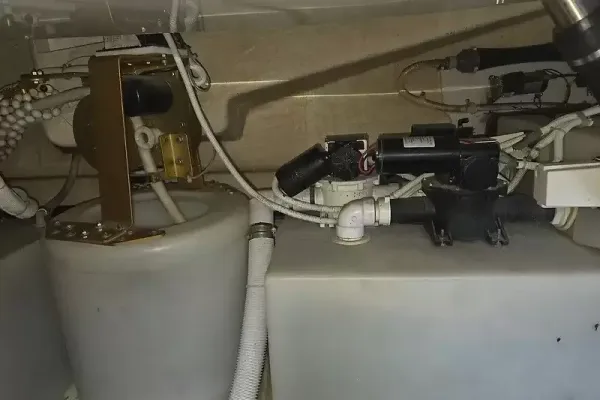 2006 Tiara Yachts 43 SOVRAN detail image 77