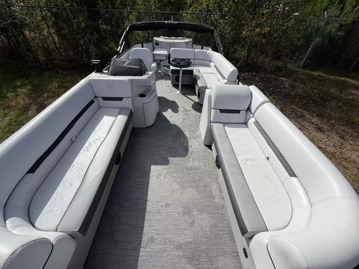 boat-carouselImage-image
