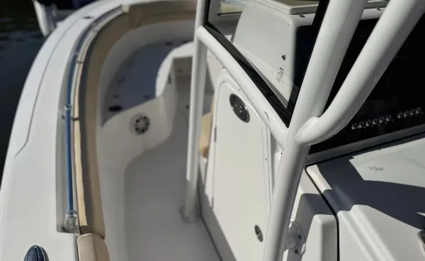 2018 Sportsman 252 detail image 17
