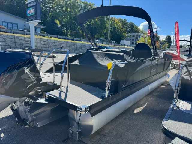 Boat Thumbnail 3