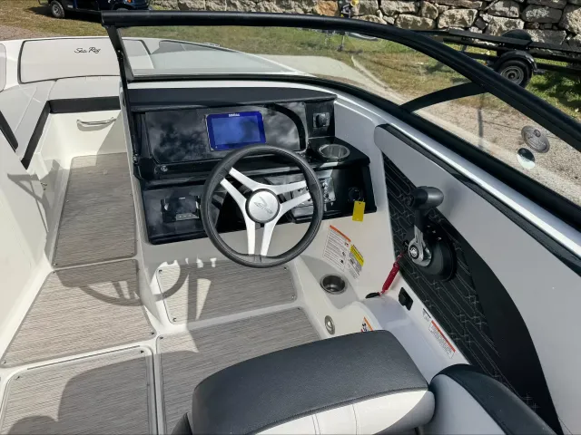 Boat Thumbnail 9