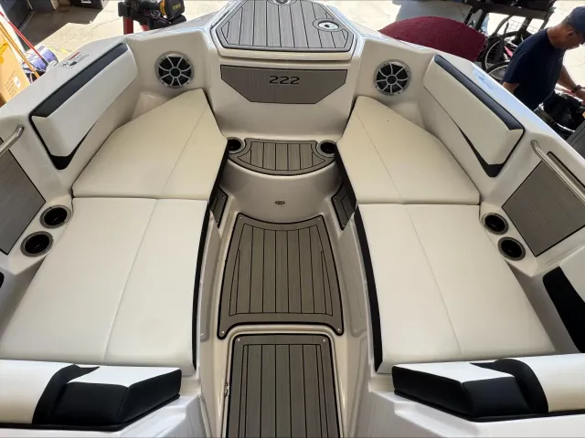 Boat Thumbnail 10