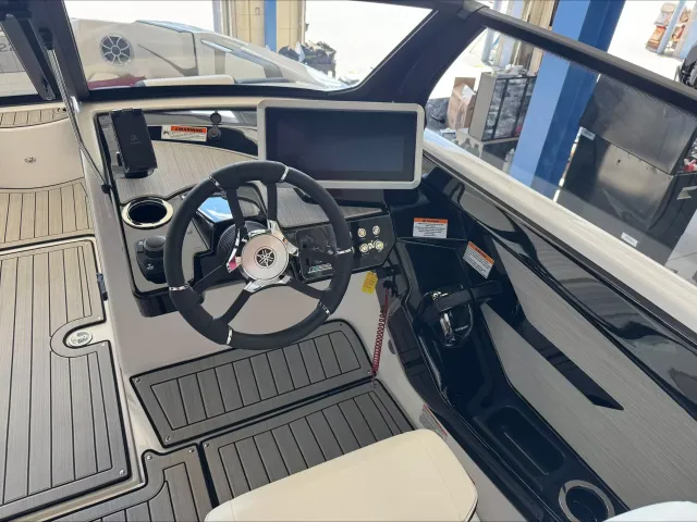 Boat Thumbnail 7