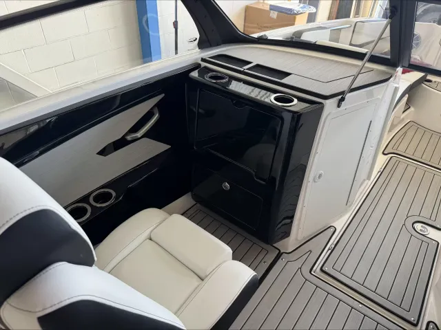 Boat Thumbnail 9