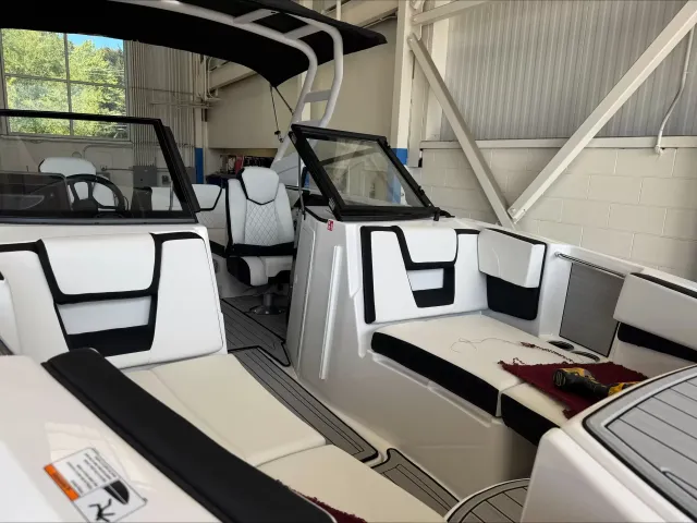 Boat Thumbnail 11