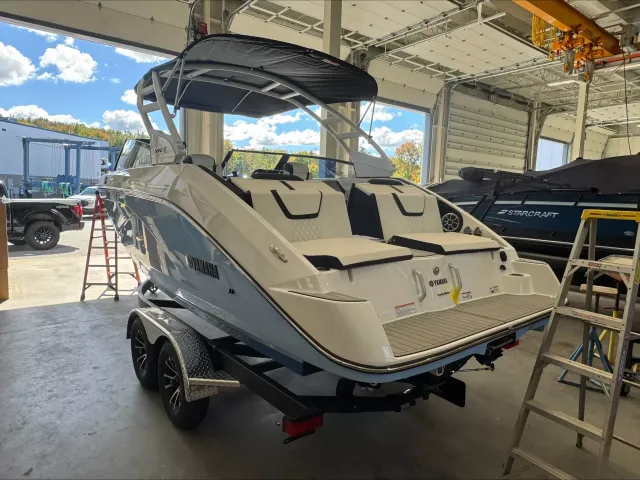 Boat Thumbnail 3