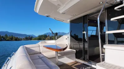 Pre-Owned 2015 Sea ray 510 Fly for Sale | Vancouver, BC | M&P Yacht Centre | 6aa84814947bd62dbb023813