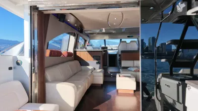 Pre-Owned 2015 Sea ray 510 Fly for Sale | Vancouver, BC | M&P Yacht Centre | 6aa84814947bd62dbb023813