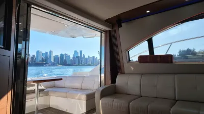 Pre-Owned 2015 Sea ray 510 Fly for Sale | Vancouver, BC | M&P Yacht Centre | 6aa84814947bd62dbb023813