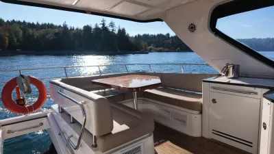 Pre-Owned 2015 Sea ray 510 Fly for Sale | Vancouver, BC | M&P Yacht Centre | 6aa84814947bd62dbb023813
