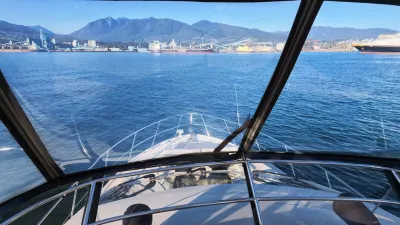 Pre-Owned 2015 Sea ray 510 Fly for Sale | Vancouver, BC | M&P Yacht Centre | 6aa84814947bd62dbb023813