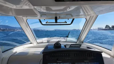 Pre-Owned 2018 Boston whaler 350 Realm for Sale | Vancouver, BC | M&P Yacht Centre | 6aac4231ecabd340f90bec18