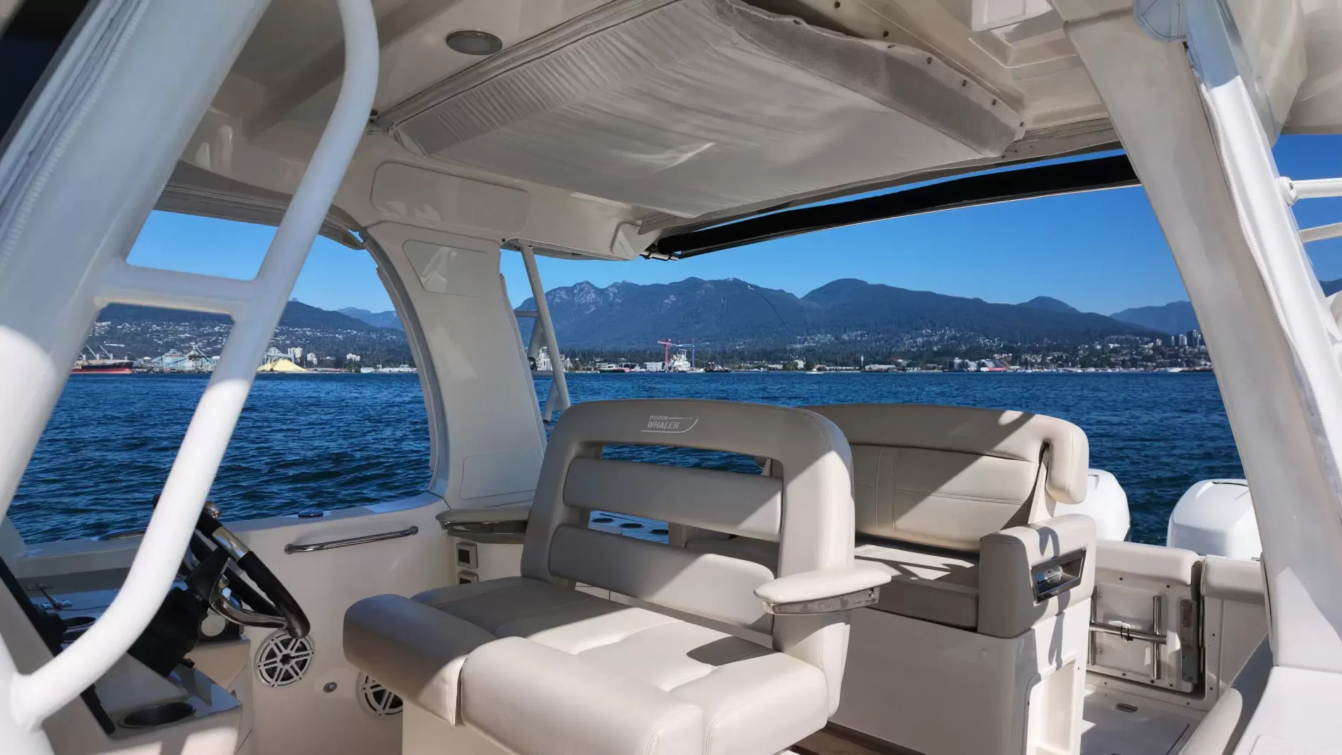 Pre-Owned 2018 Boston whaler 350 Realm for Sale | Vancouver, BC | M&P Yacht Centre | 6aac4231ecabd340f90bec18