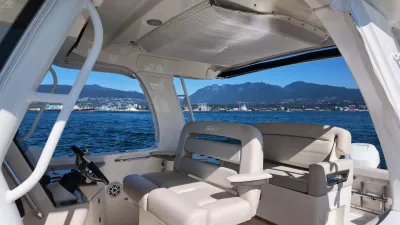 Pre-Owned 2018 Boston whaler 350 Realm for Sale | Vancouver, BC | M&P Yacht Centre | 6aac4231ecabd340f90bec18