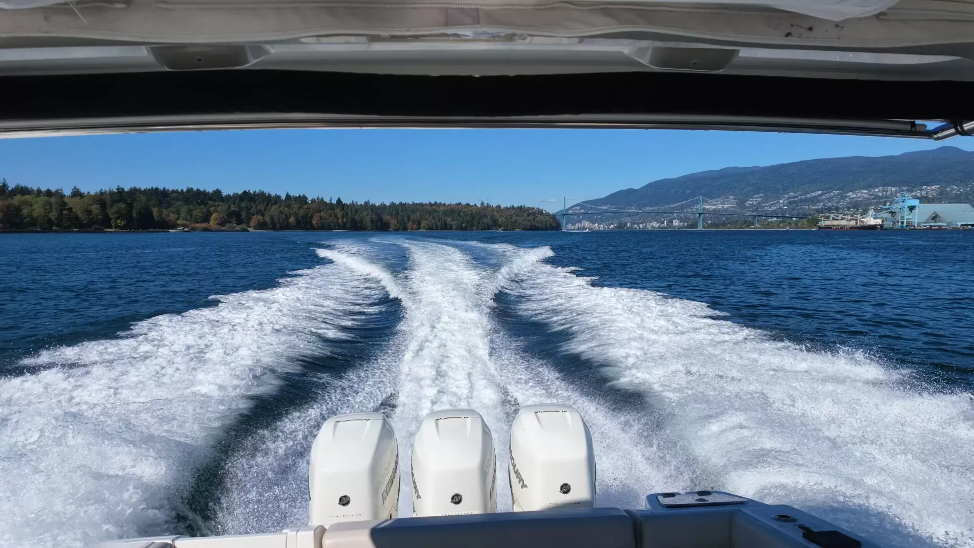 Pre-Owned 2018 Boston whaler 350 Realm for Sale | Vancouver, BC | M&P Yacht Centre | 6aac4231ecabd340f90bec18