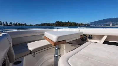 Pre-Owned 2018 Boston whaler 350 Realm for Sale | Vancouver, BC | M&P Yacht Centre | 6aac4231ecabd340f90bec18