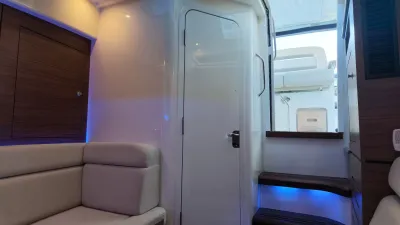 Pre-Owned 2018 Boston whaler 350 Realm for Sale | Vancouver, BC | M&P Yacht Centre | 6aac4231ecabd340f90bec18