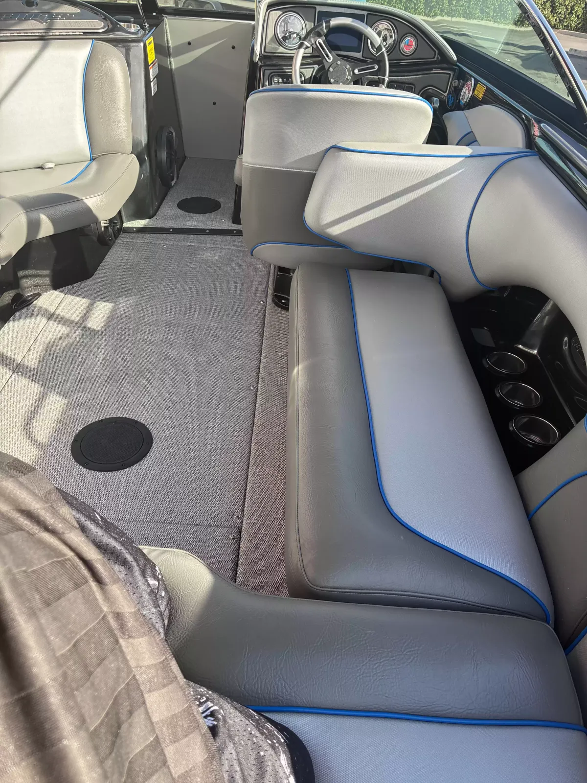 2024 Sanger V237 XTZ-15