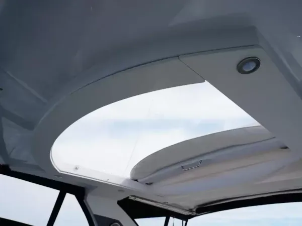 2023 Cruisers Yachts 38 GLS OB detail image 26