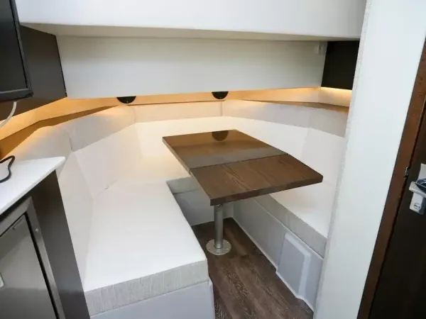 2023 Cruisers Yachts 38 GLS OB detail image 36