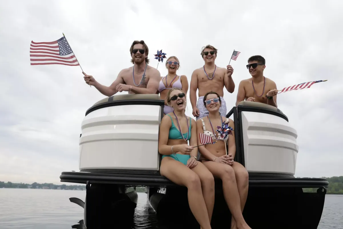 boat-carouselImage-image