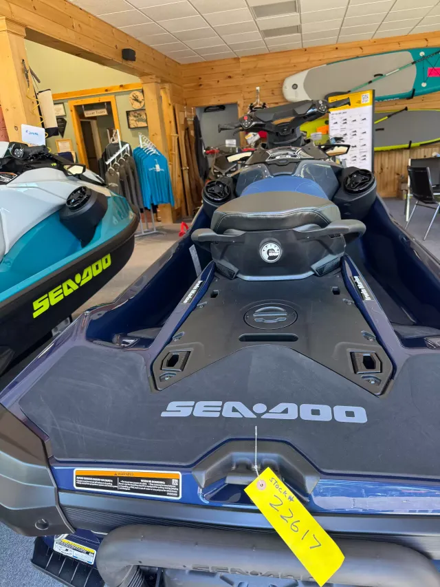 Boat Thumbnail 3