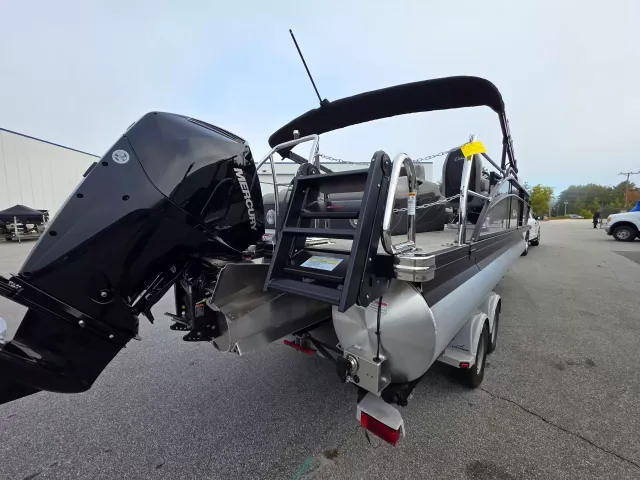 Boat Thumbnail 4