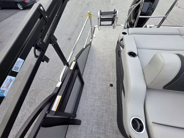 Boat Thumbnail 10