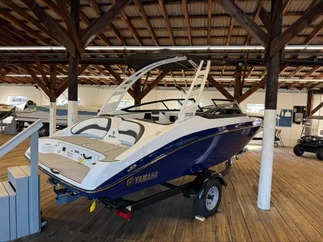 Boat Thumbnail 4