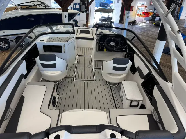 Boat Thumbnail 5