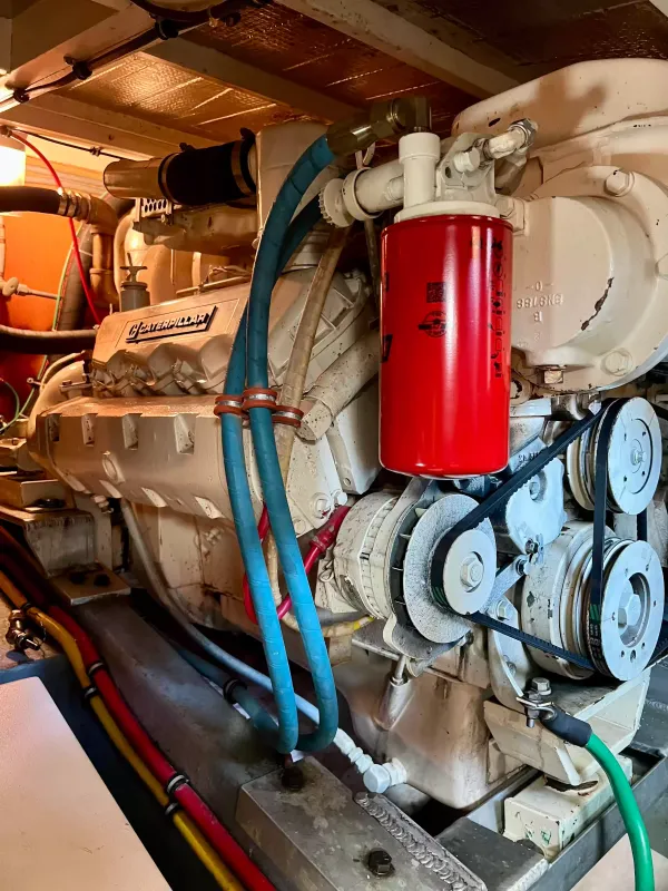 1989 Hatteras 40 Double Cabin-14