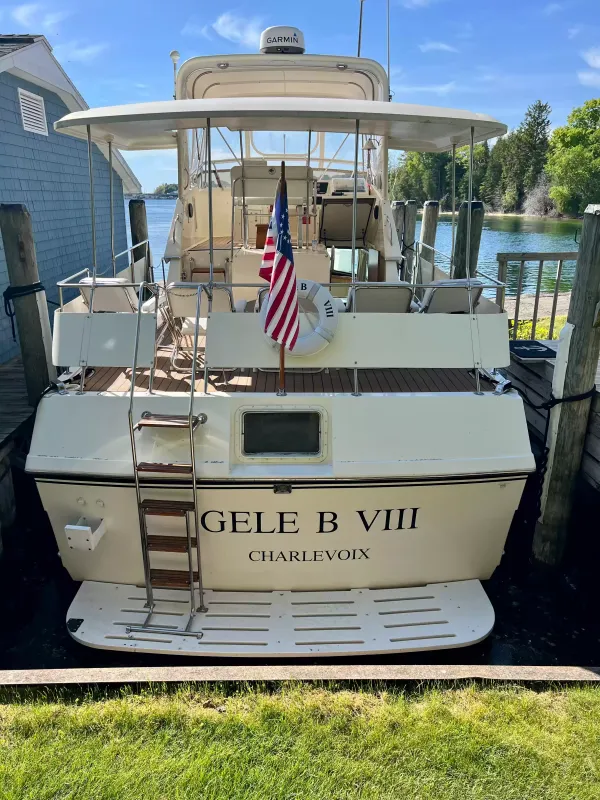 1989 Hatteras 40 Double Cabin-16