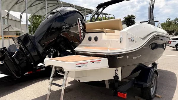 boat-detail-slider-thumb-3
