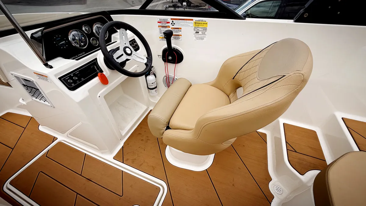 dummy-boat-img