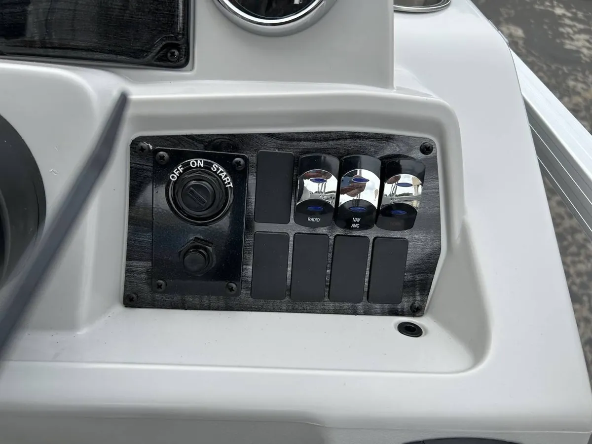dummy-boat-img