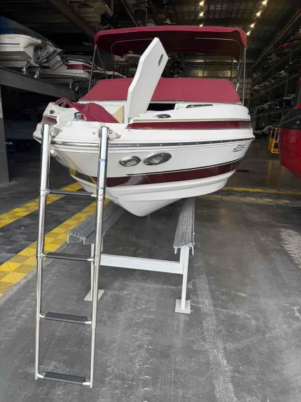 2005 Larson LXI208-3
