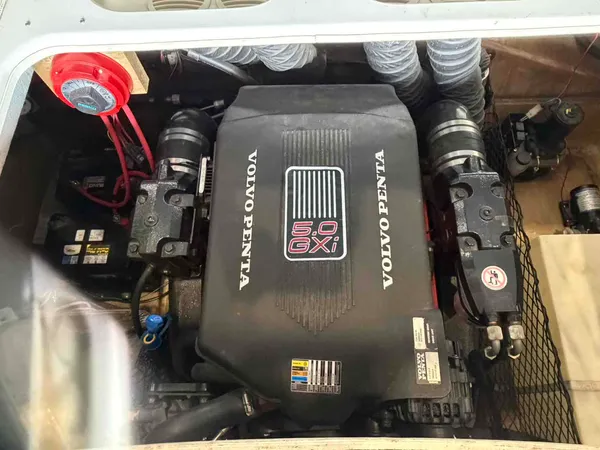 2005 Larson LXI208-5