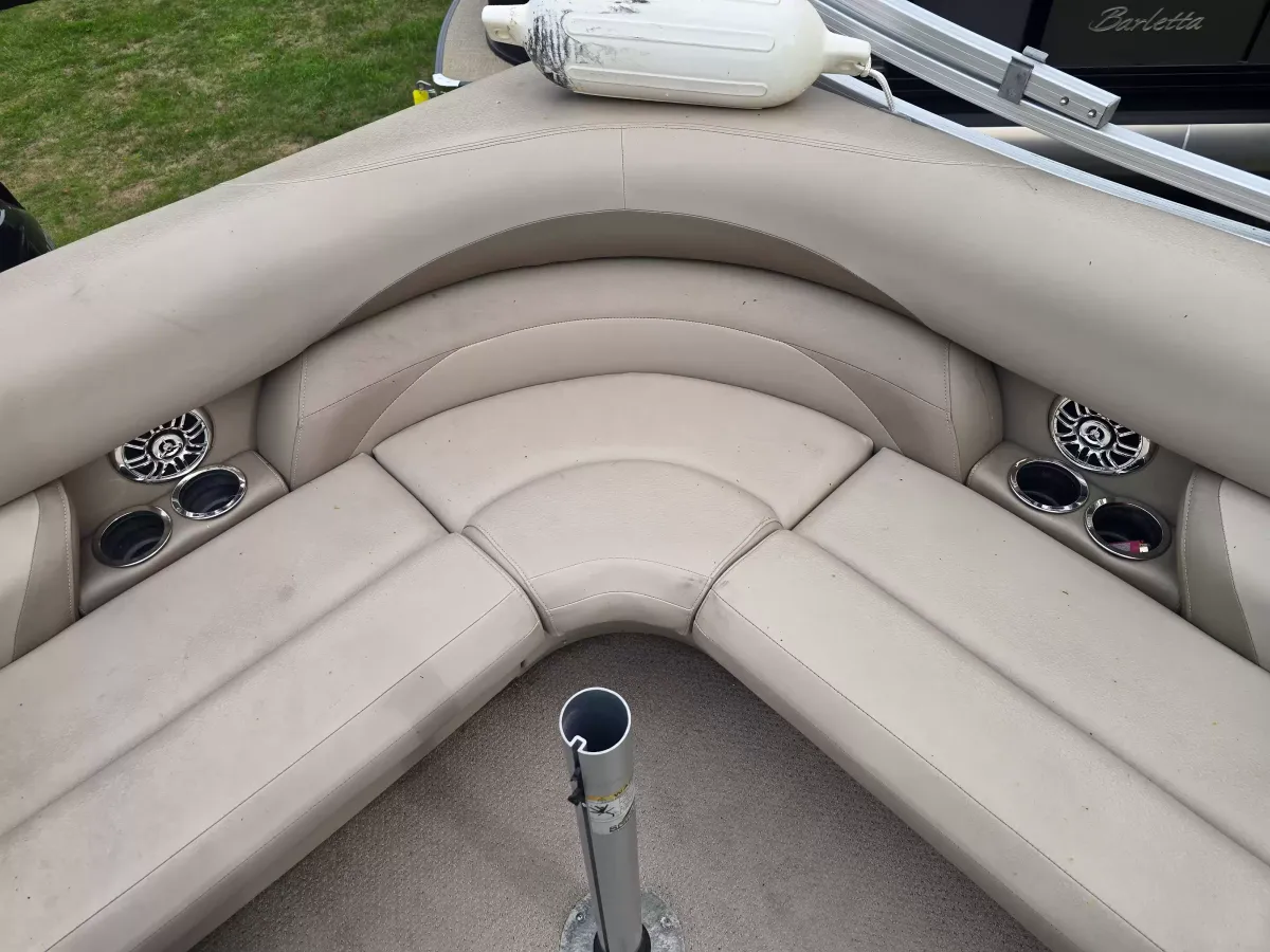 boat-carouselImage-image