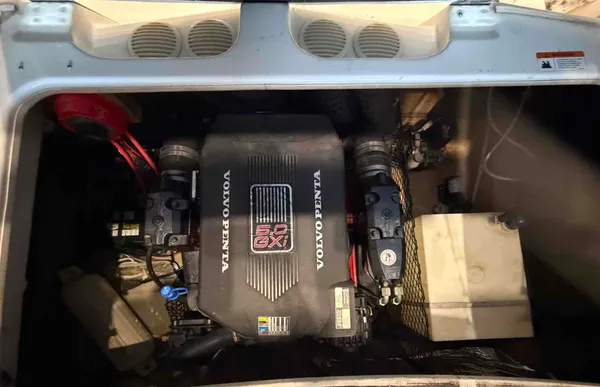 2005 Larson LXI208-39