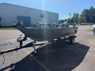 2017 Tracker Pro Guide V16 SC-4