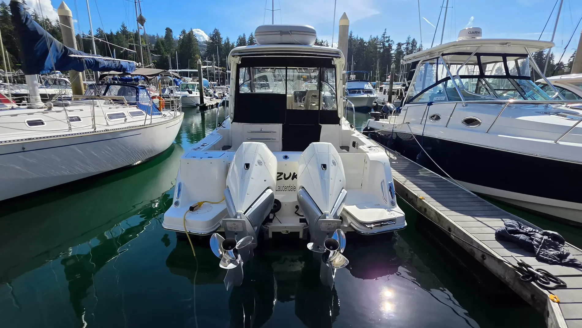 Pre-Owned 2021 Boston whaler 325 Conquest for Sale | Vancouver, BC | M&P Yacht Centre | 6abb3bb4a73705bda102e70e