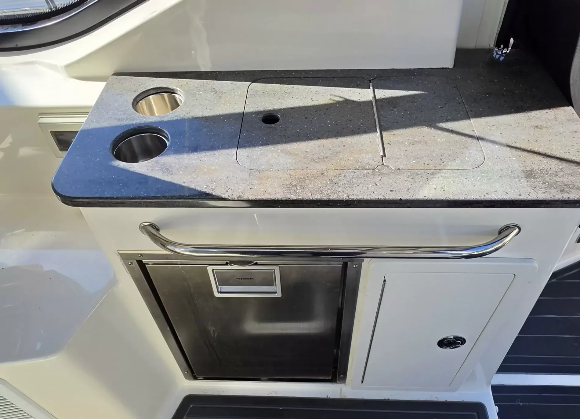 Pre-Owned 2021 Boston whaler 325 Conquest for Sale | Vancouver, BC | M&P Yacht Centre | 6abb3bb4a73705bda102e70e